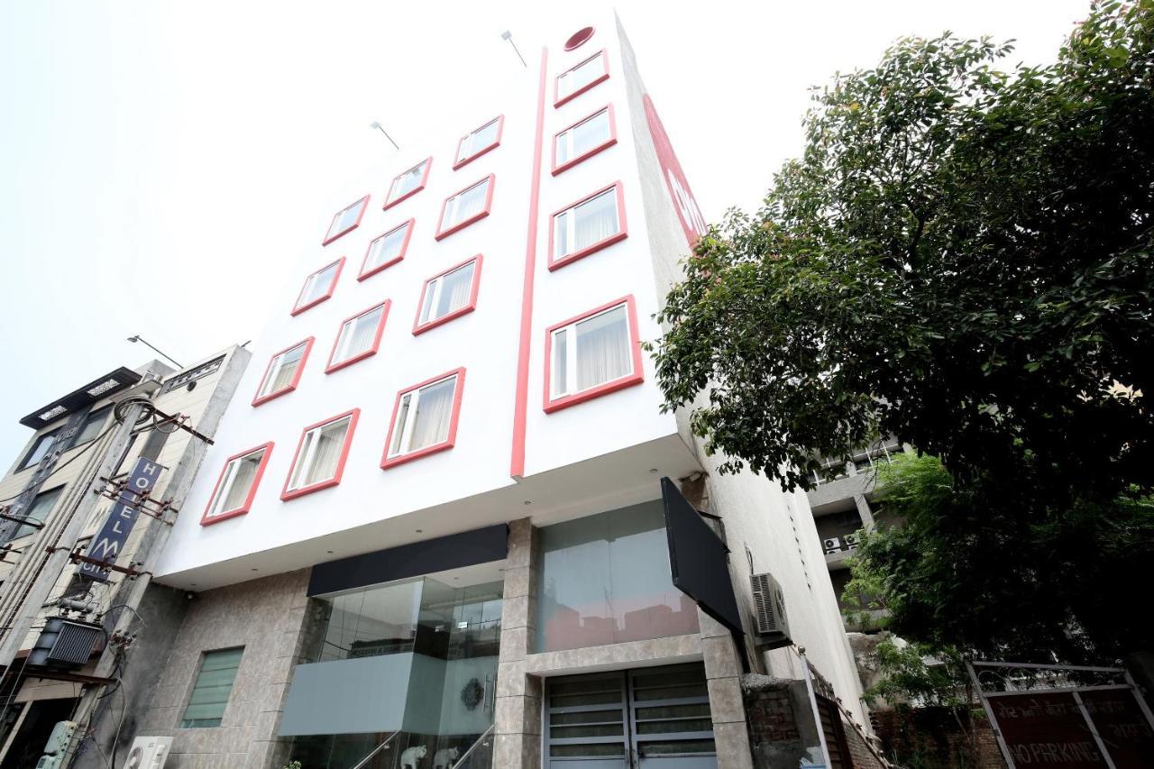 Capital O 8510 Welcome Inn Amritsar Exterior foto