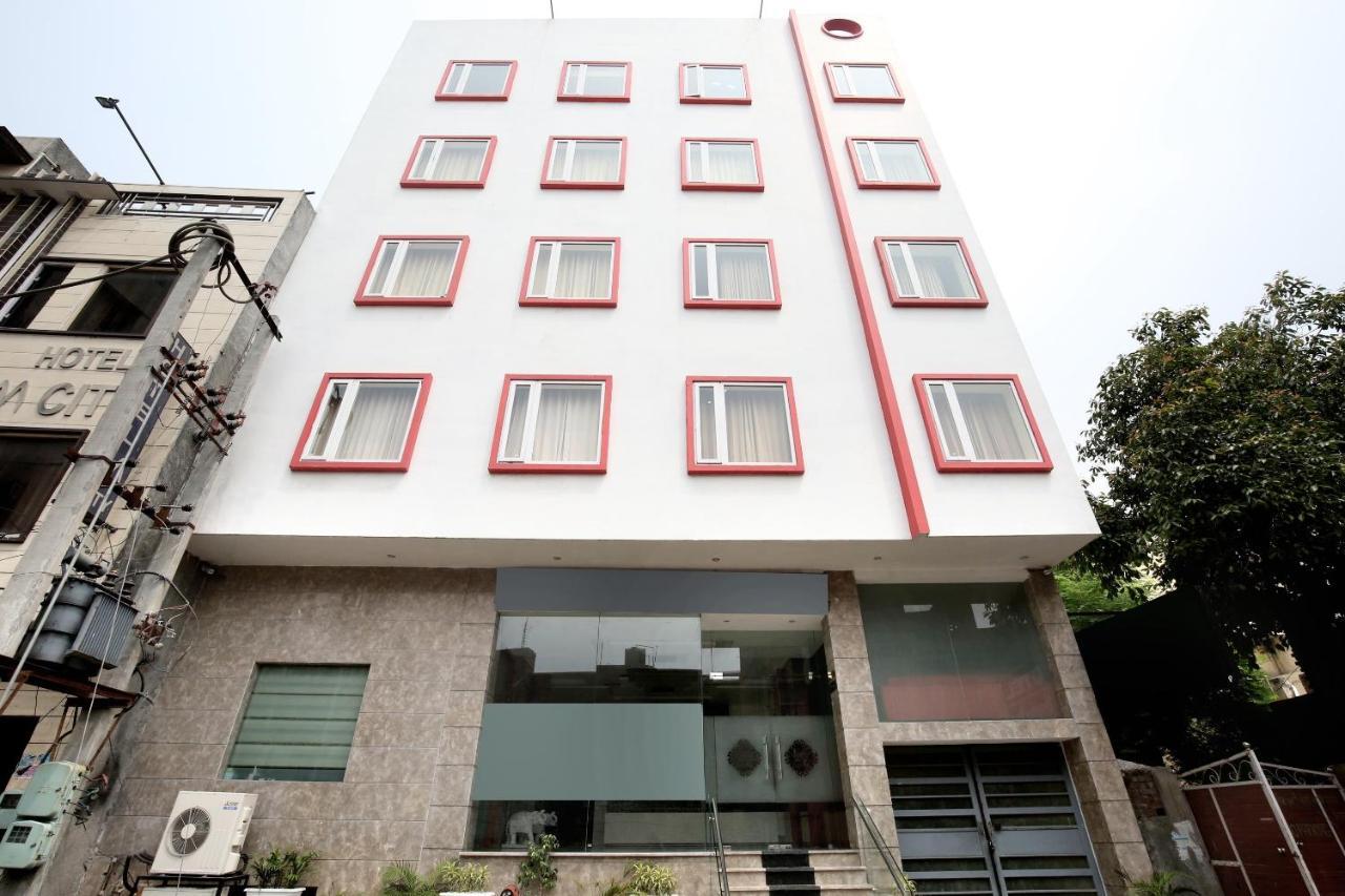 Capital O 8510 Welcome Inn Amritsar Exterior foto